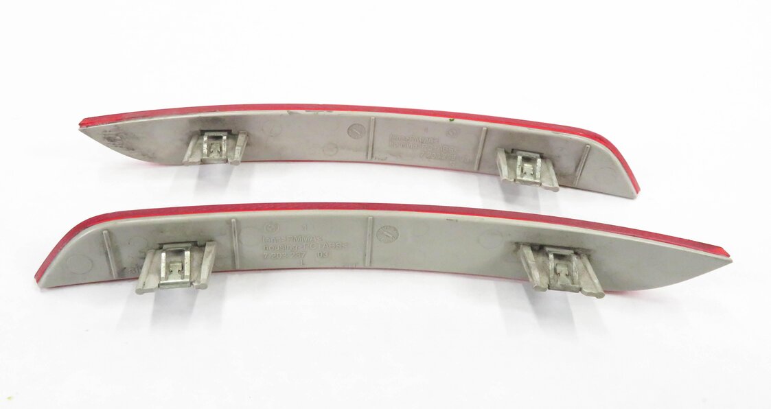 Thumbnail 4: 2012 BMW 528i (F10) REAR - LEFT & RIGHT BUMPER MARKER REFLECTOR SET-2