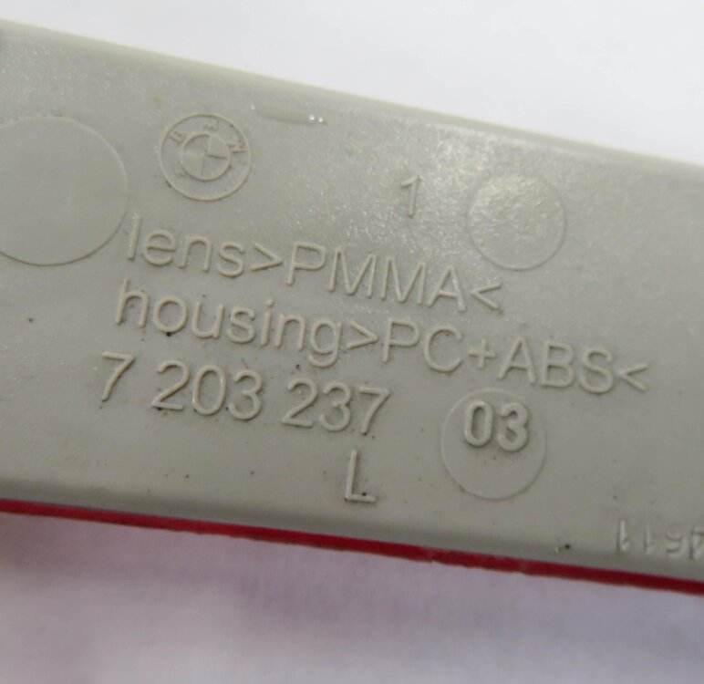 Thumbnail 5: 2012 BMW 528i (F10) REAR - LEFT & RIGHT BUMPER MARKER REFLECTOR SET-2