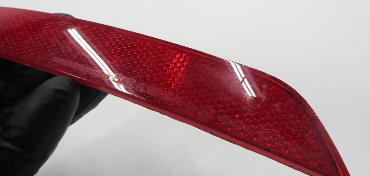 Thumbnail 7: 2012 BMW 528i (F10) REAR - LEFT & RIGHT BUMPER MARKER REFLECTOR SET-2