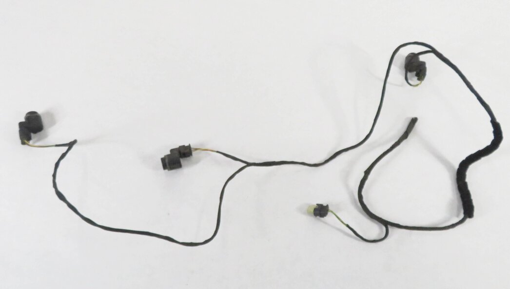 Thumbnail 2: 2012 BMW 528i (F10) REAR PDC PARK DISTANCE SENSOR SET-3 w/ HARNESS (BLACK 475)