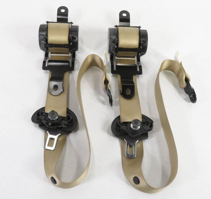 Thumbnail 2: 2011 BMW X5 (E70) REAR 2nd SECOND ROW SEAT SEATBELT RETRACTOR SET-2 (BEIGE)