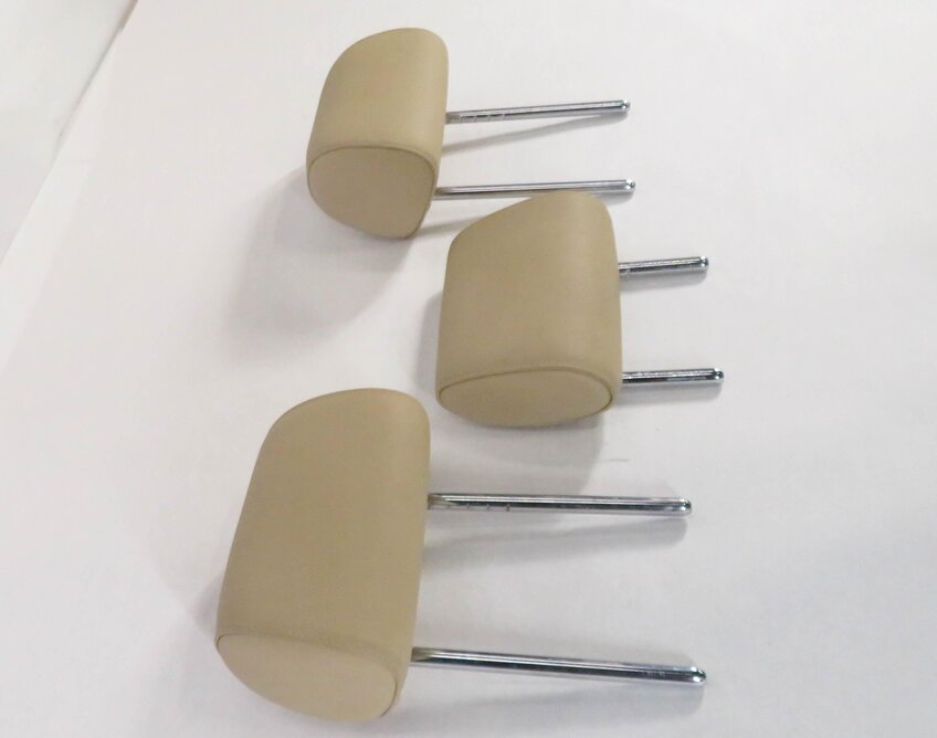 Thumbnail 4: 2011 BMW 535i (F10) REAR - LEFT / CENTER / RIGHT - BEIGE LEATHER HEADREST SET-3