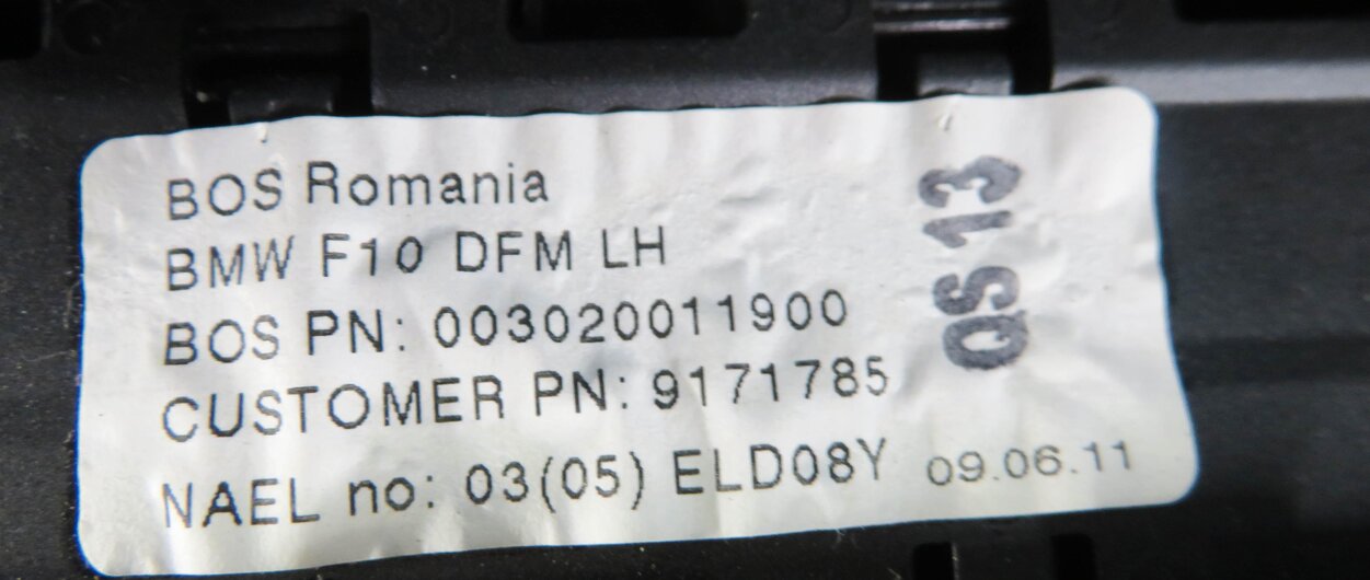 Thumbnail 6: 11-16 BMW 528i 535i 550i (F10) LEFT REAR DOOR QUARTER VENT WINDOW PRIVACY SHADE