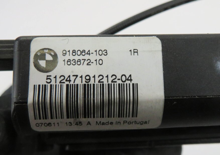 Thumbnail 6: 2011 BMW 535i (F10) REAR TRUNK LOCK LATCH ACTUATOR