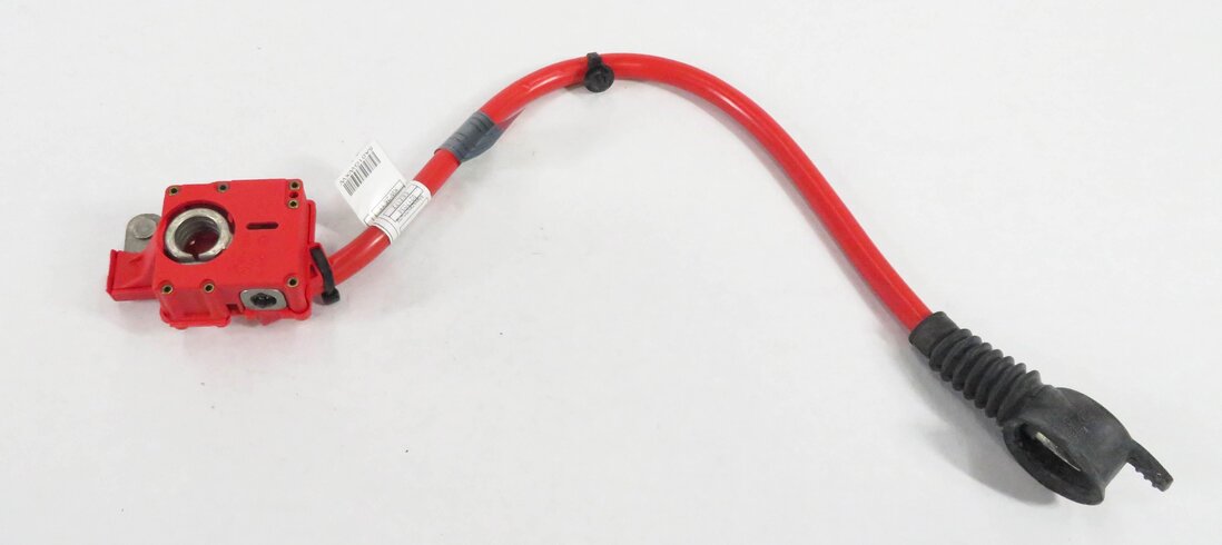 Thumbnail 5: 2011 BMW 535i (F10) POST TERMINAL SRS POSITIVE BATTERY CABLE LEAD