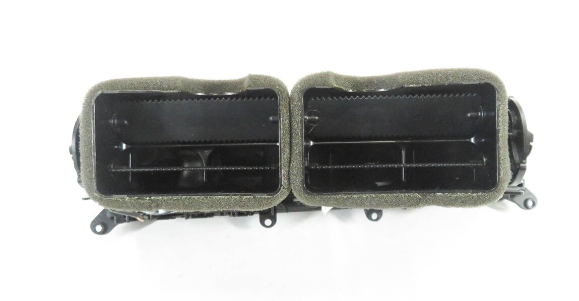 Thumbnail 4: 2011 BMW ACTIVE HYBRID 7 (F04) FRONT CENTER DASH HEATER A/C AIR VENT