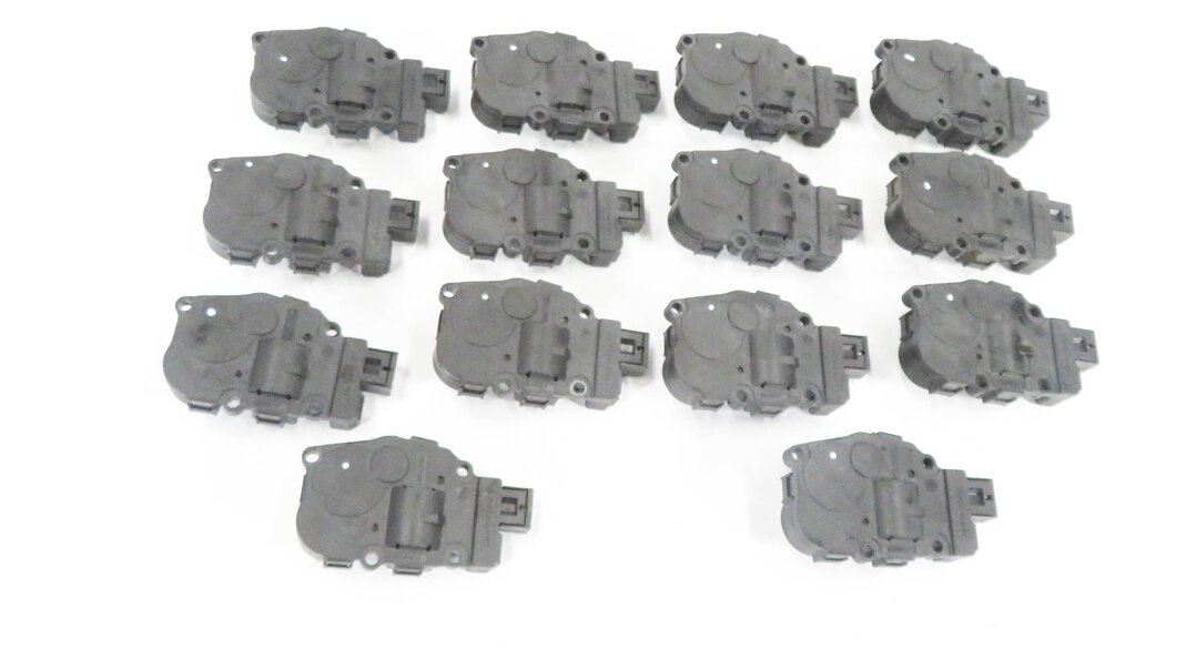 Thumbnail 3: 2011 BMW ACTIVE HYBRID 7 (F04) HEATER A/C BLEND DOOR ACTUATOR SET-14