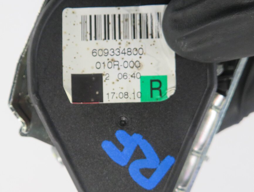 Thumbnail 6: 09-12 BMW 740i 750i 760i B7 (F01) RIGHT PASSENGER SEATBELT RETRACTOR (OYSTER)