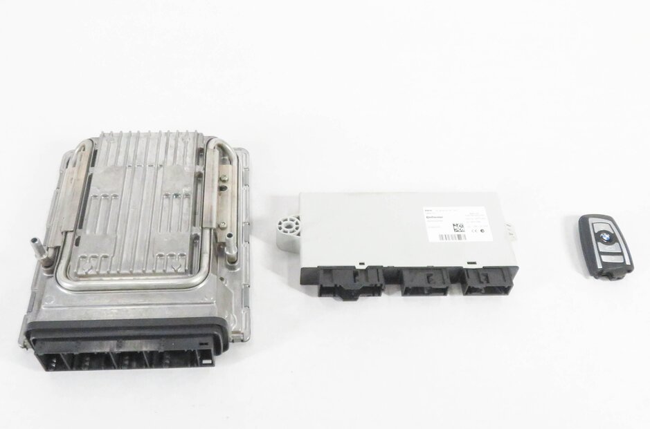 Thumbnail 2: 11-12 BMW ACTIVE HYBRID 7 - 4.4L ECM DME MSD85.4 IGNITION IMMOBILIZER MODULE SET