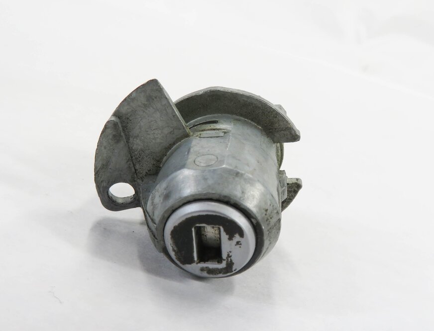 Thumbnail 8: 2011 BMW ACTIVE HYBRID 7 (F04) DRIVER DOOR HANDLE / TRUNK LOCK CYLINDER KEY SET