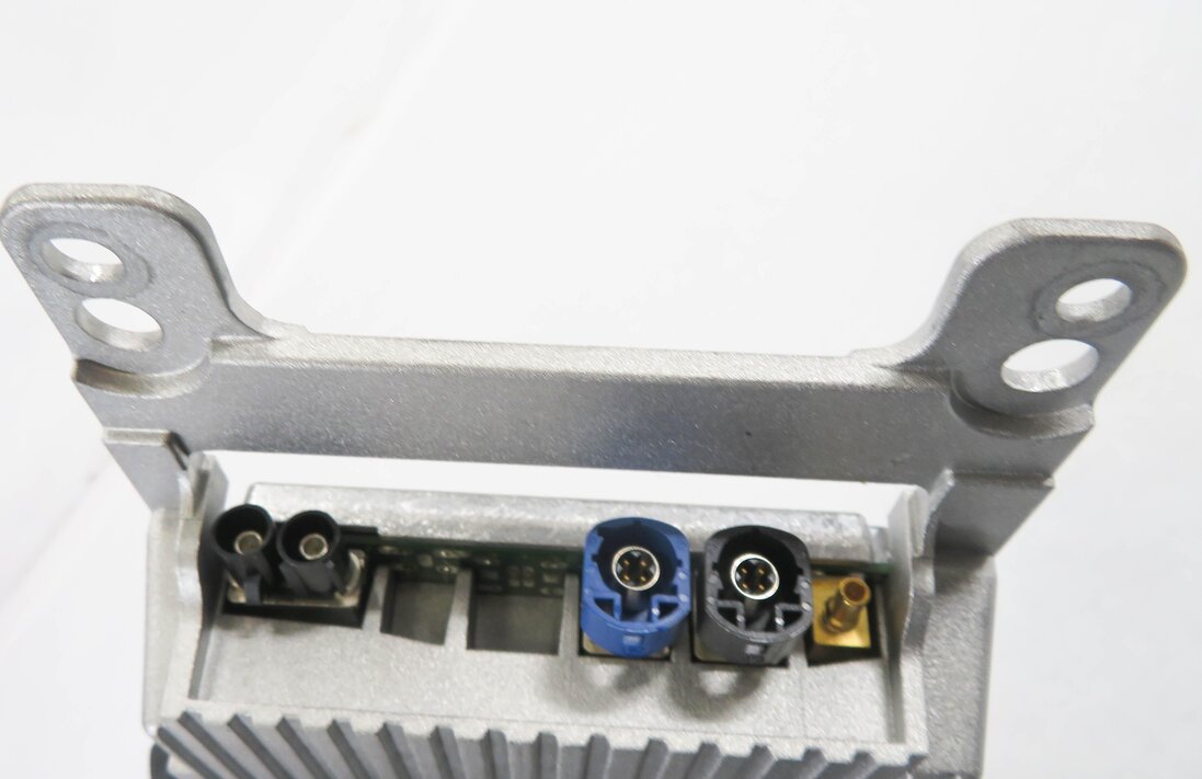 Thumbnail 5: 2011 BMW ACTIVE HYBRID 7 (F04) BLUETOOTH TELEMATIC COMMUNICATION COMBOX MODULE