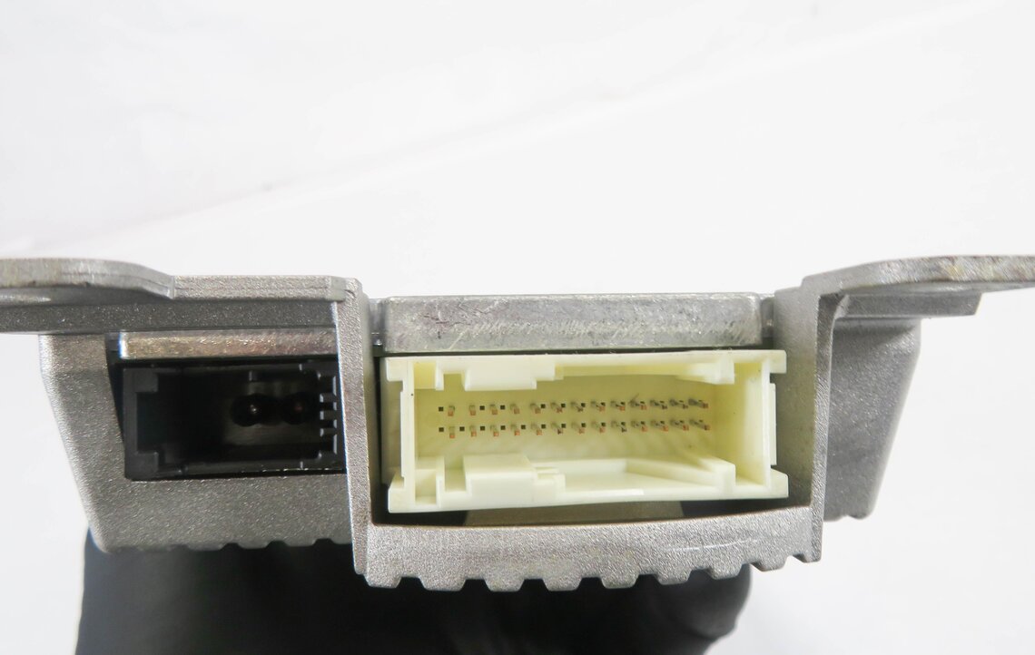 Thumbnail 6: 2011 BMW ACTIVE HYBRID 7 (F04) BLUETOOTH TELEMATIC COMMUNICATION COMBOX MODULE
