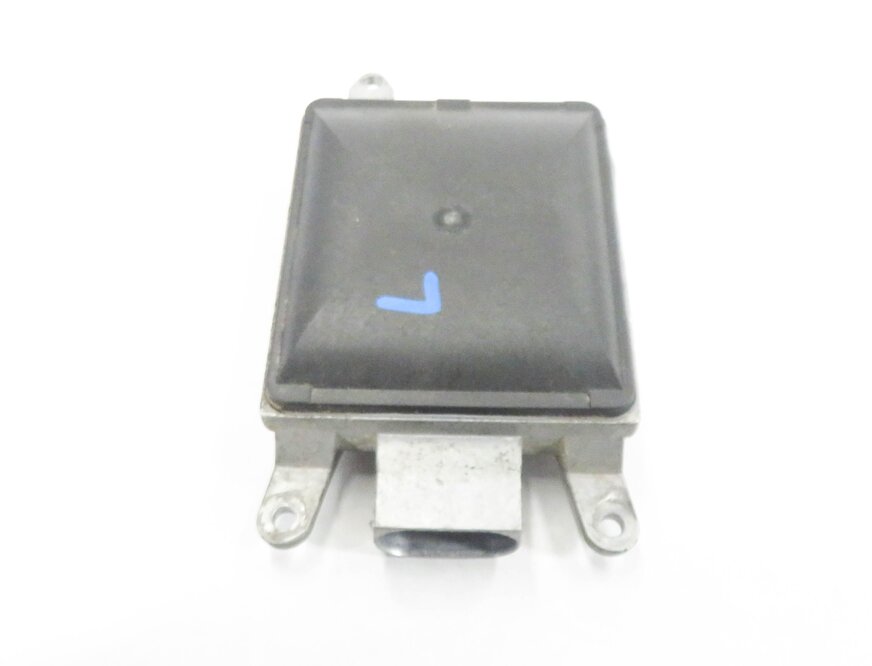 Thumbnail 3: 2011 BMW ACTIVE HYBRID 7 (F04) LEFT REAR LANE CHANGE DEPARTURE MODULE (SLAVE)