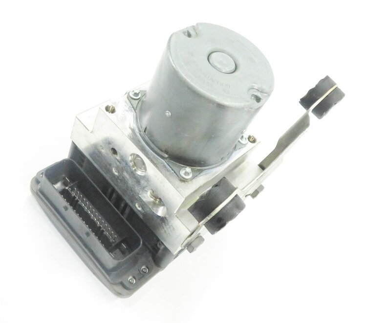 Thumbnail 1: 2011-2012 BMW ACTIVE HYBRID 7 (F04) ABS ANTI LOCK BRAKE PUMP w/ MODULE