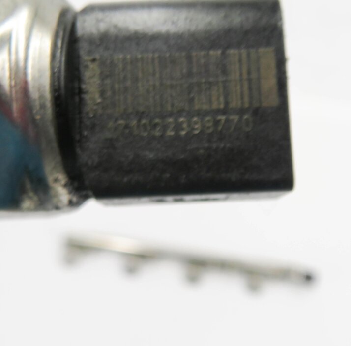 Thumbnail 6: 2011 BMW ACTIVE HYBRID 7 (F04) 4.4L N63 TWIN TURBO ENGINE INJECTION FUEL RAIL