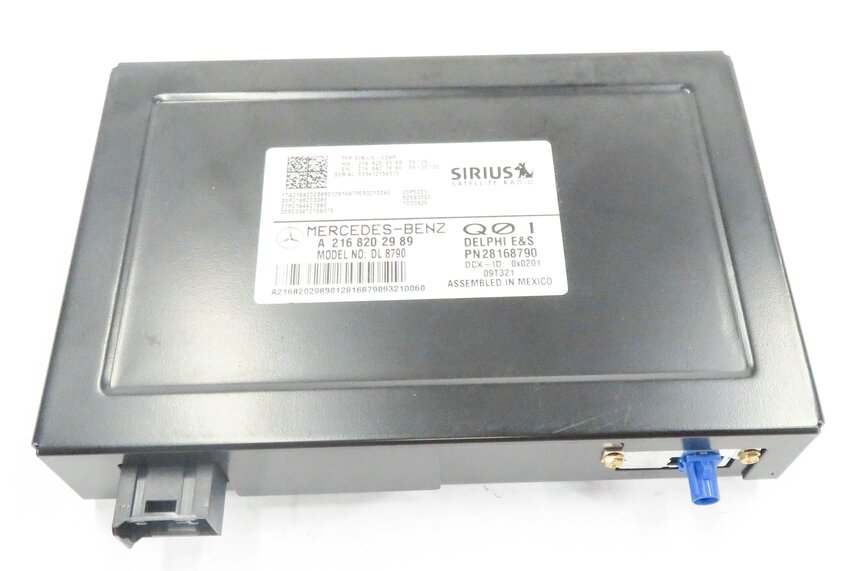 Thumbnail 2: 2010 MERCEDES BENZ C300 (W204) SIRIUS SATELLITE RADIO RECEIVER MODULE