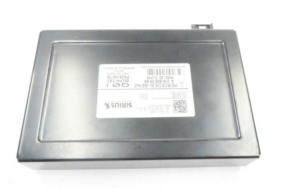 Thumbnail 4: 2010 MERCEDES BENZ C300 (W204) SIRIUS SATELLITE RADIO RECEIVER MODULE
