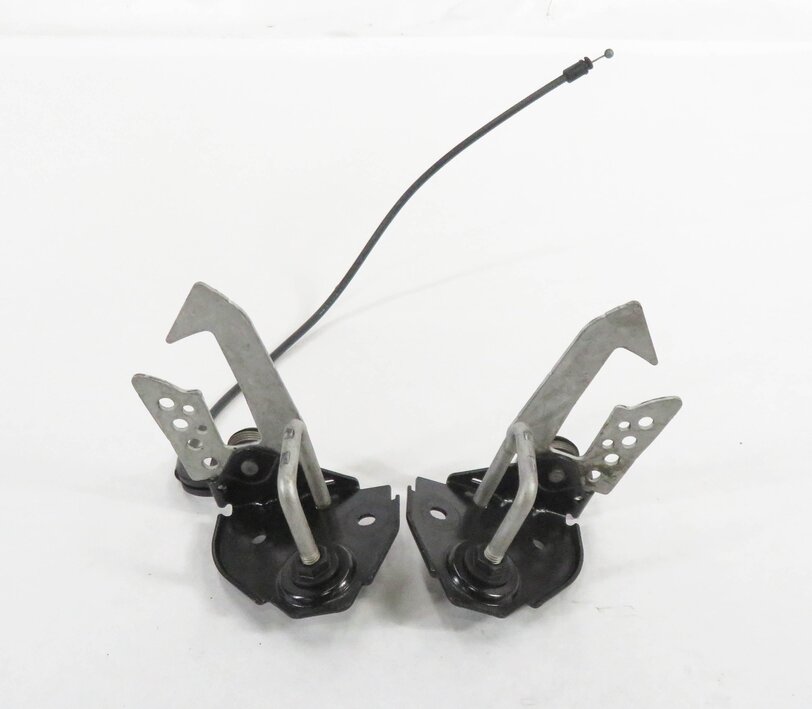 Thumbnail 2: 2011 BMW 535i (F10) FRONT LEFT & RIGHT UPPER HOOD LOCK SAFETY LATCH SET-2