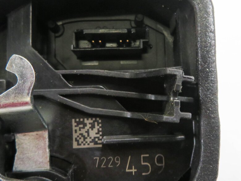 Thumbnail 5: 2010-2018 BMW E90 F30 F32 E60 F10 F01 F25 F26 E70 E71 - LEFT REAR DOOR LATCH