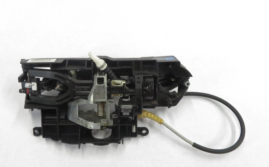 Thumbnail 5: 2011-2016 BMW 528i 535i 550i M5 (F10) RIGHT REAR DOOR HANDLE w/ LIGHT (BLACK)