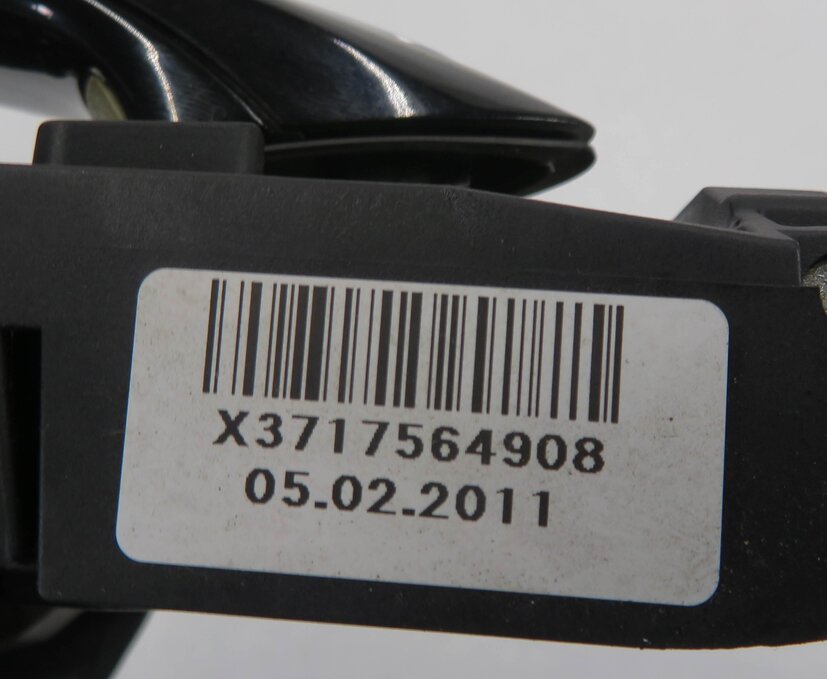 Thumbnail 6: 2011-2016 BMW 528i 535i 550i M5 (F10) LEFT REAR DOOR HANDLE w/ LIGHT (BLACK)