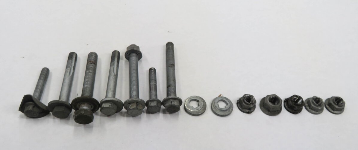 Thumbnail 9: 11-19 BMW 535i 550i 640i 650i 740i 750i (F01 F10) RIGHT REAR CONTROL ARM SET-3