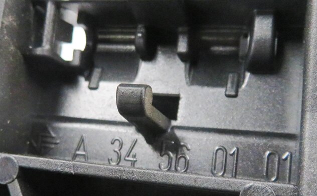 Thumbnail 7: 08-17 MERCEDES C250 C300 C350 C63 E250 E350 RIGHT FRONT DOOR HANDLE (GRAY 755U)
