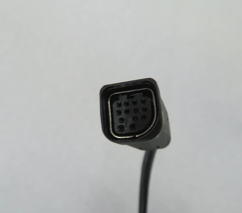 Thumbnail 7: 2006 RANGE ROVER (L322) RIGHT PASSENGER HEADREST w/ SCREEN (OXFORD LEATHER)