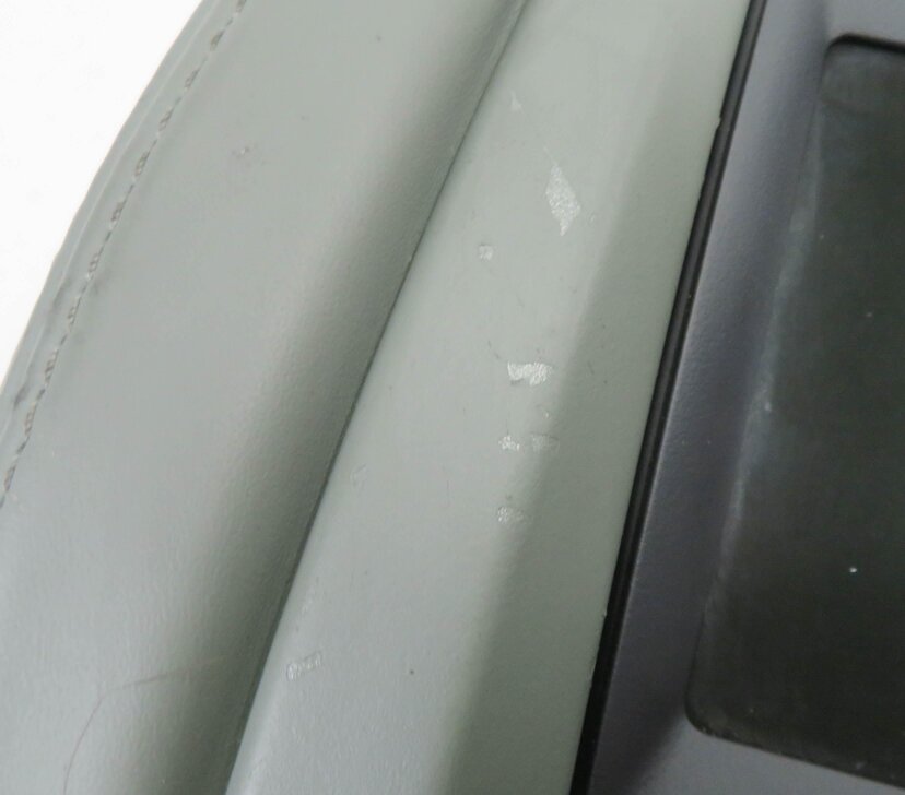Thumbnail 9: 2006 RANGE ROVER (L322) RIGHT PASSENGER HEADREST w/ SCREEN (OXFORD LEATHER)