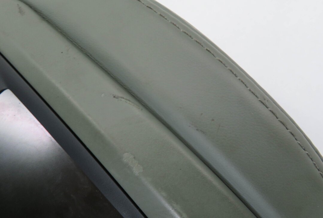 Thumbnail 7: 2006 RANGE ROVER (L322) LEFT FRONT DRIVER HEADREST w/ SCREEN (OXFORD LEATHER)