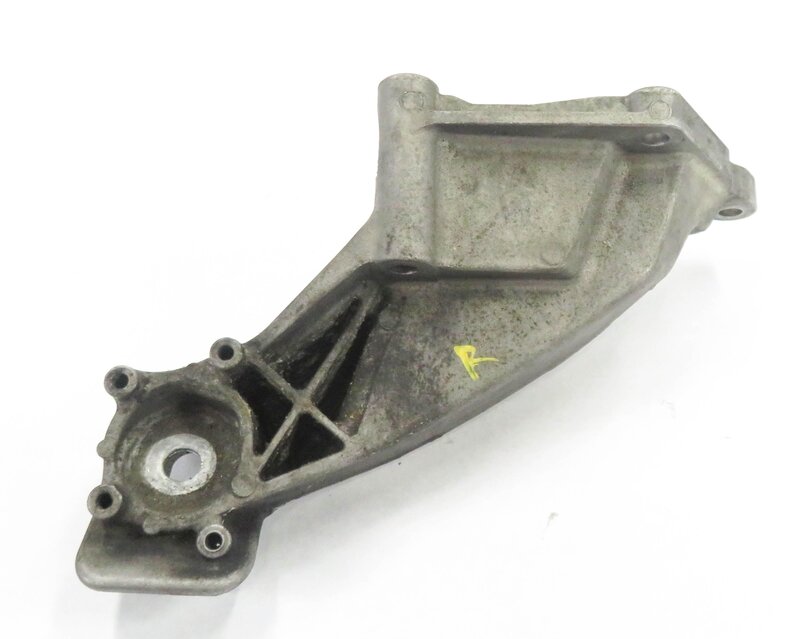 Thumbnail 2: 2011 BMW X5 (E70) 4.4L N63 - RIGHT PASSENGER ENGINE MOTOR MOUNT BRACKET