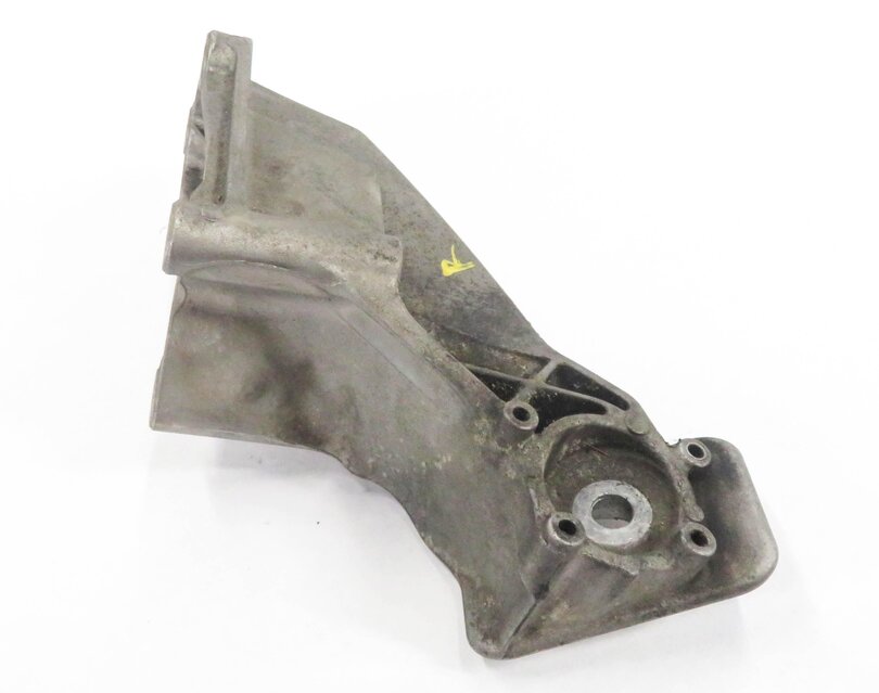 Thumbnail 3: 2011 BMW X5 (E70) 4.4L N63 - RIGHT PASSENGER ENGINE MOTOR MOUNT BRACKET