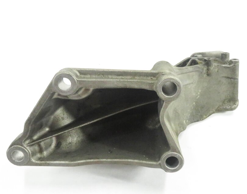 Thumbnail 4: 2011 BMW X5 (E70) 4.4L N63 - RIGHT PASSENGER ENGINE MOTOR MOUNT BRACKET