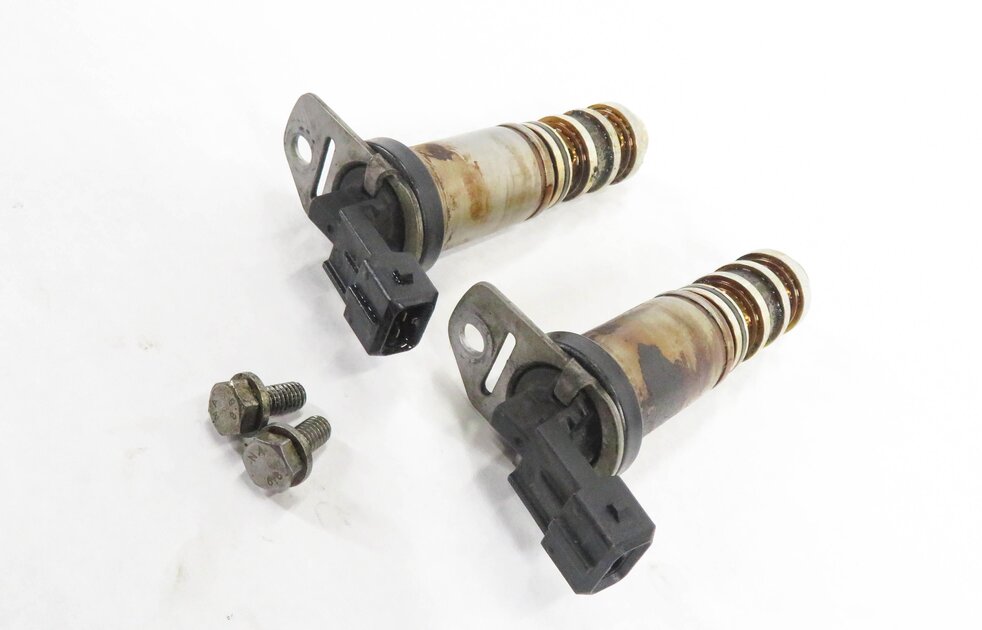 2011 BMW X5 (E70) 4.4L N63 TWIN TURBO - VVT VANOS TIMING SOLENOID SET-2
