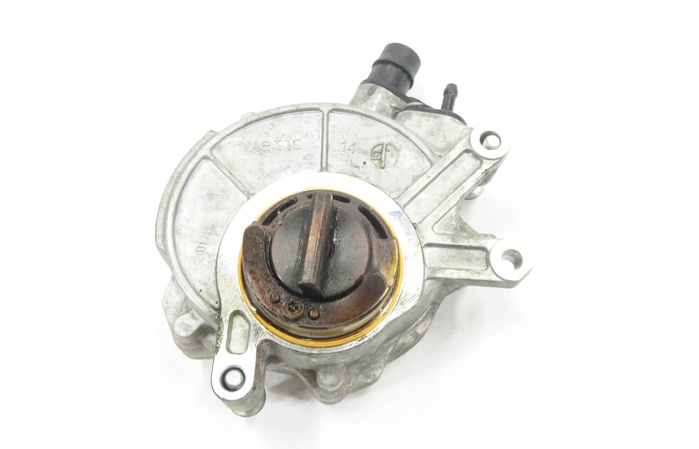 Thumbnail 2: 2010-2017 BMW 550i 650i 750i M5 M6 X5 X6 - 4.4L V8 TWIN TURBO BRAKE VACUUM PUMP