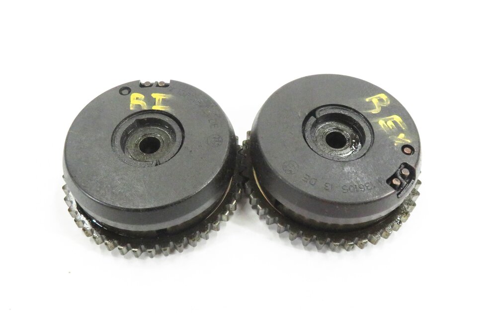 Thumbnail 2: 2011 BMW X5 (E70) 4.4L N63 TWIN TURBO - RIGHT ENGINE CAMSHAFT TIMING GEAR SET