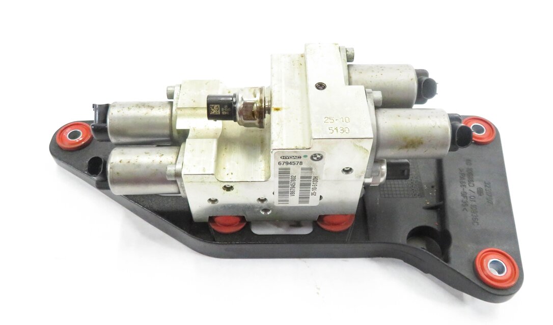 Thumbnail 4: 2011 BMW X5 (E70) 4.4L N63 TWIN TURBO - DYNAMIC DRIVE SUSPENSION VALVE BLOCK