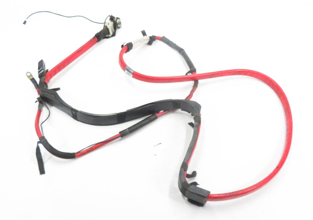 Thumbnail 1: 2007 BMW M6 (E63) POSITIVE BATTERY CABLE