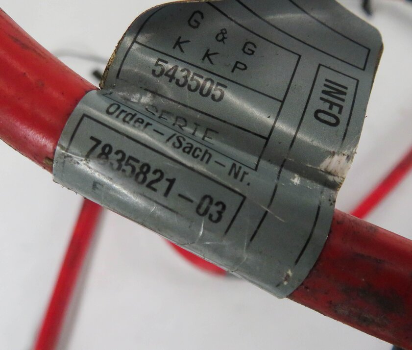 Thumbnail 4: 2007 BMW M6 (E63) POSITIVE BATTERY CABLE