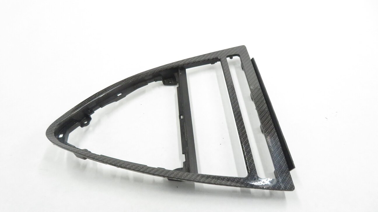 Thumbnail 3: 2007 BMW M6 (E63) ///M - FRONT CENTER CONSOLE TRIM (CARBON FIBER)