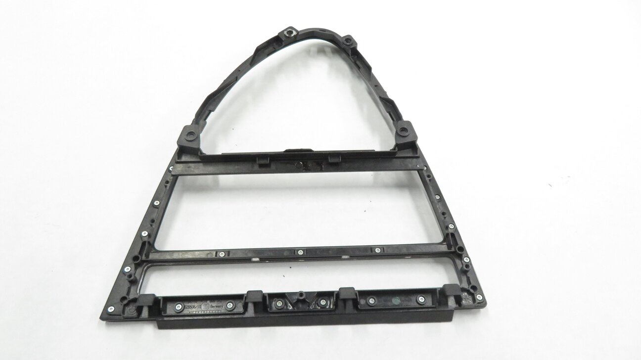 Thumbnail 5: 2007 BMW M6 (E63) ///M - FRONT CENTER CONSOLE TRIM (CARBON FIBER)