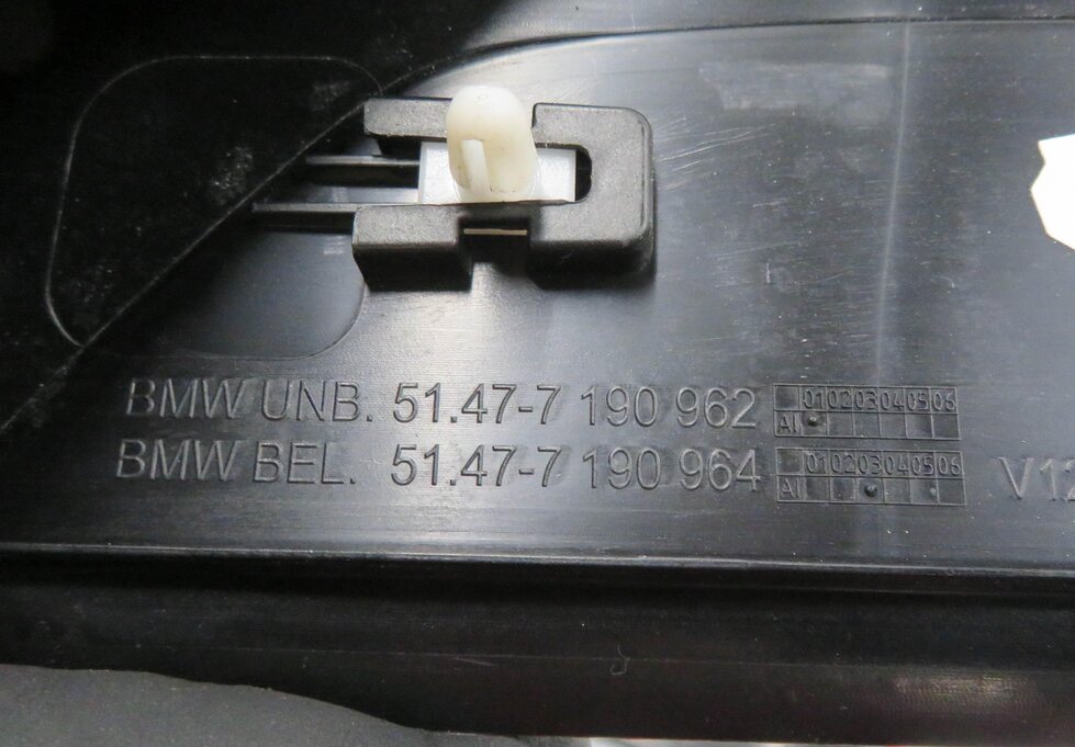 Thumbnail 8: 2011 BMW 750i (F01) DOOR SILL TRIM SET-4 (LIGHT UP)