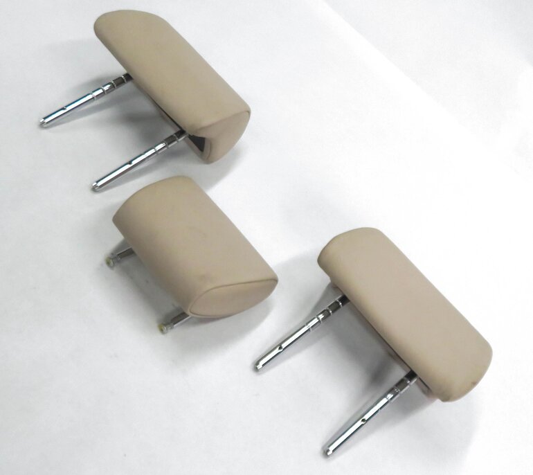 2011 BMW 750i (F01) REAR - LEFT / CENTER / RIGHT - OYSTER LEATHER HEADREST SET-3