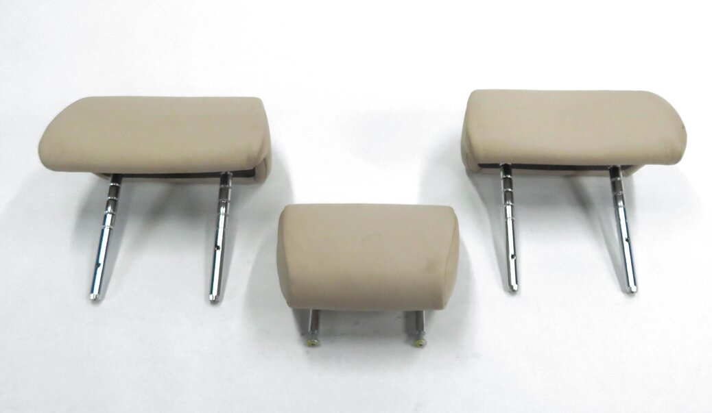 Thumbnail 2: 2011 BMW 750i (F01) REAR - LEFT / CENTER / RIGHT - OYSTER LEATHER HEADREST SET-3