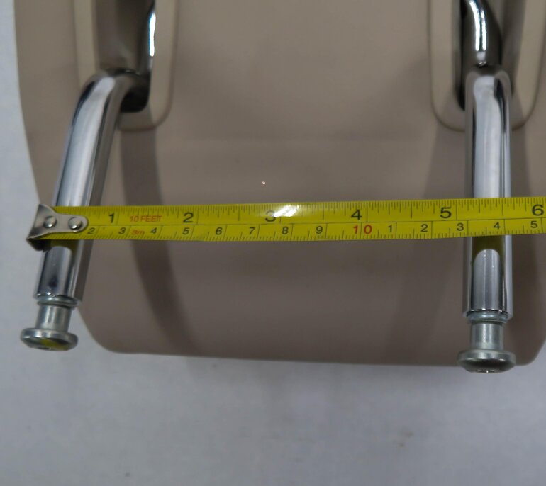 Thumbnail 8: 2011 BMW 750i (F01) REAR - LEFT / CENTER / RIGHT - OYSTER LEATHER HEADREST SET-3