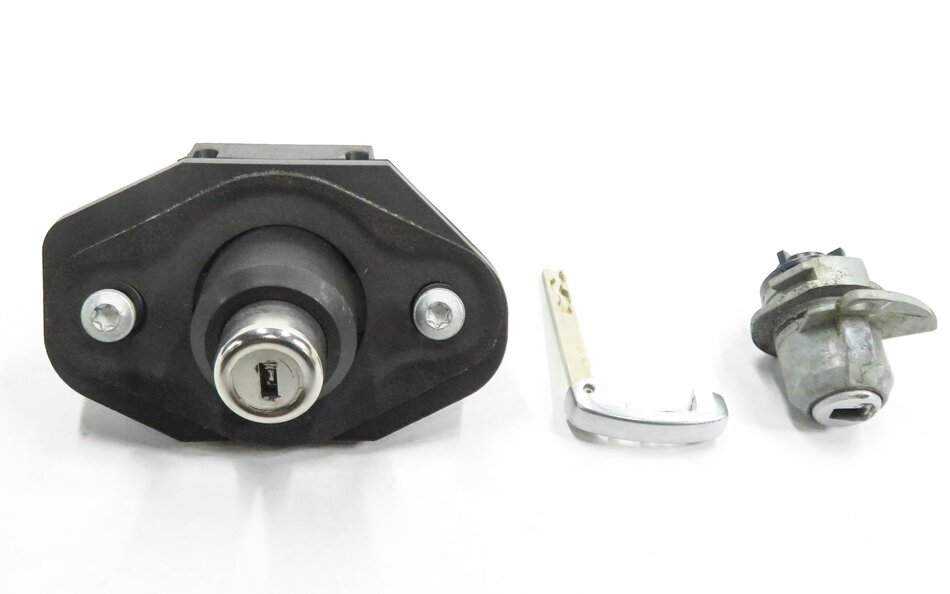 Thumbnail 2: 2011 BMW 750i (F01) DRIVER DOOR HANDLE / TRUNK LOCK CYLINDER & KEY SET-3