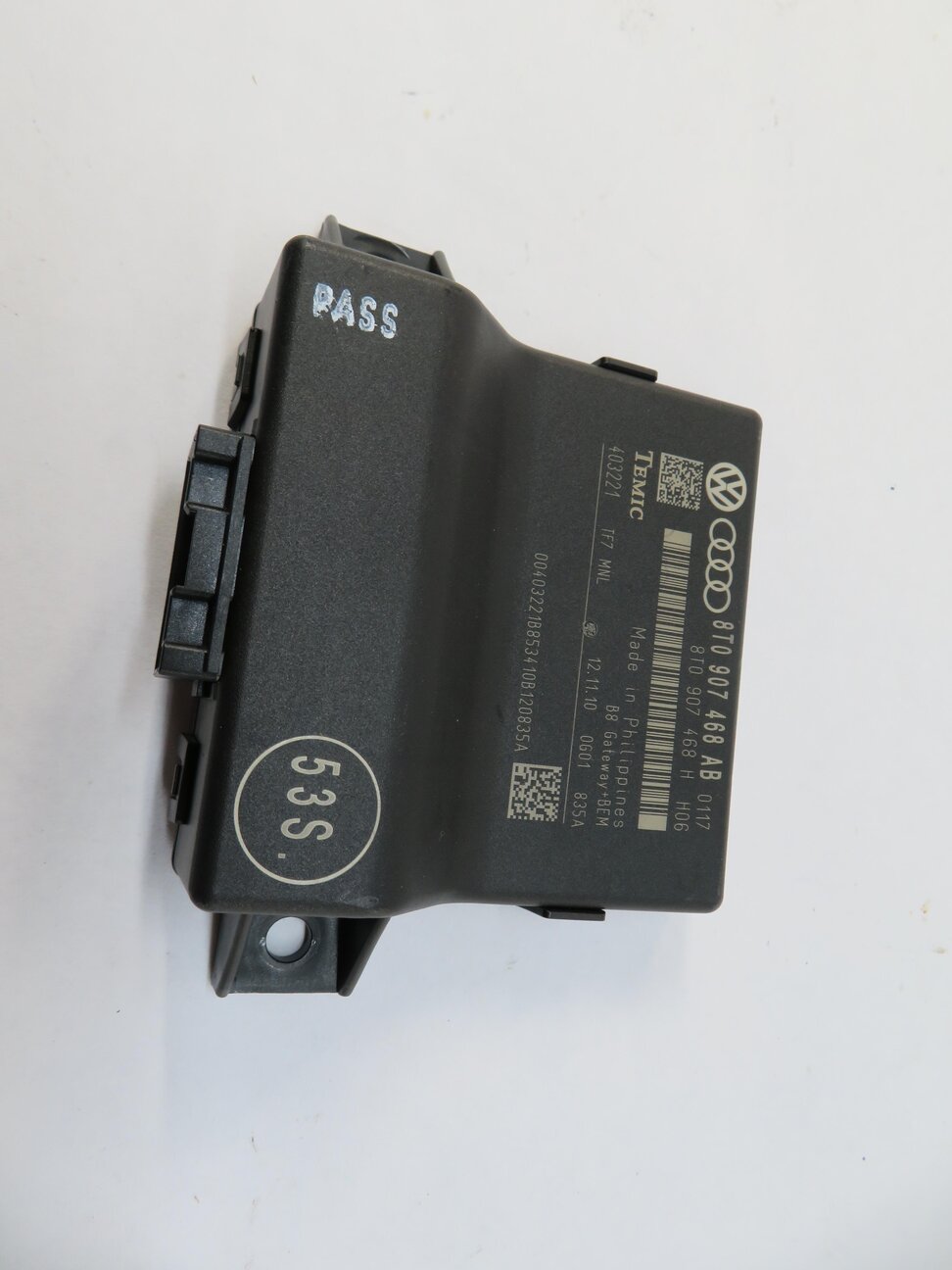 2011 AUDI A5 S5 (B8 8T) CENTRAL GATEWAY CONTROL MODULE