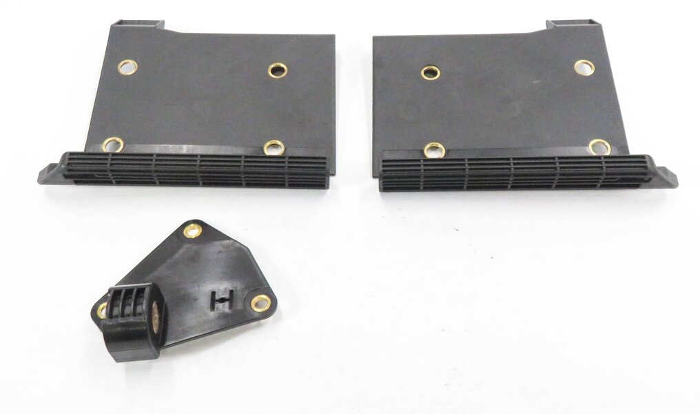 Thumbnail 2: 2011 AUDI A5 (B8 8T) CONVERTIBLE STORAGE SLIDING COVER TRACK BRACKET SET