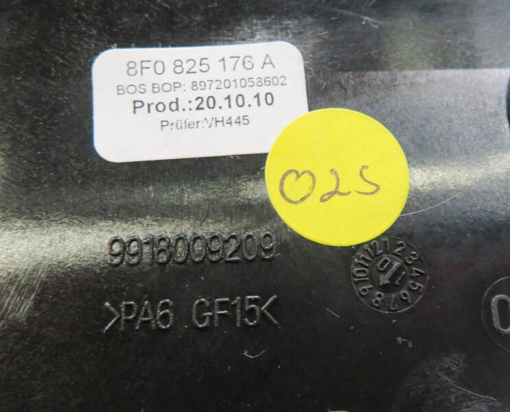 Thumbnail 6: 2011 AUDI A5 (B8 8T) CONVERTIBLE STORAGE SLIDING COVER TRACK BRACKET SET