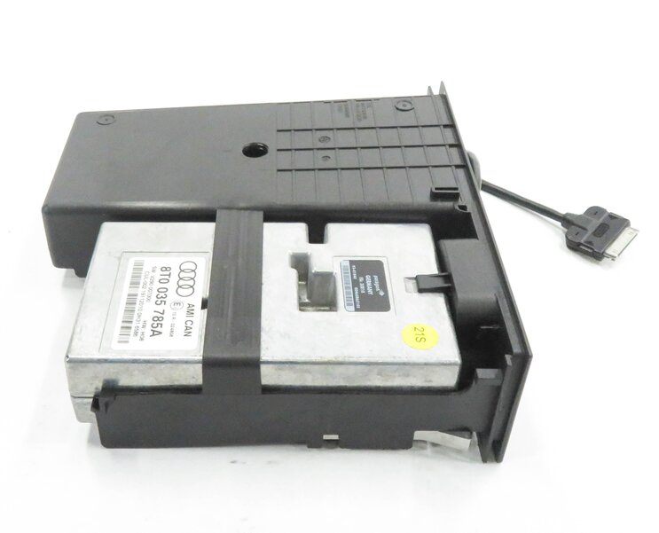 Thumbnail 3: 2011 AUDI A5 (B8 8T) MMI AMI CANBUS i-POD INTERFACE CONTROL MODULE